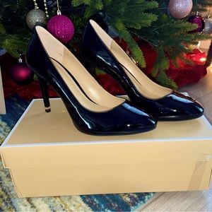 Michael Kors black patent heels